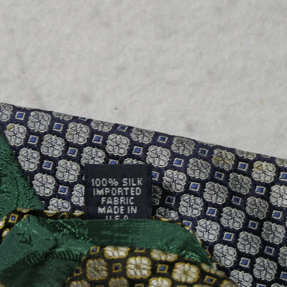 Tommy Hilfiger Mens Tie 3.75